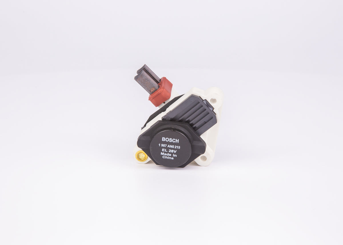 Regulador Voltagem Eletrônico Bosch 1987AN0215 Scania R 450/P 400/G 480/R 580/P 310/R 440/P 440/P 320