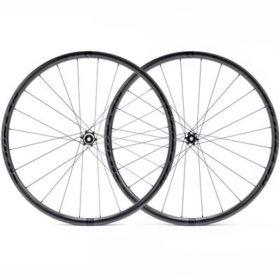 Roda 700C Reynolds Ar25 Hgr/Xdr, Aro Carbono, Perfil 29Mm, Larg 19Mm, Raios Sapim, Disco