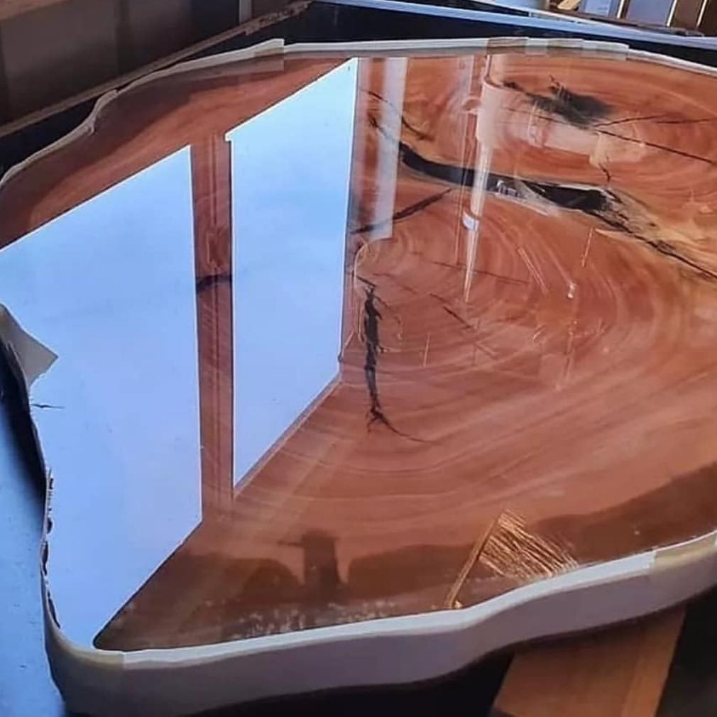 Resina Epóxi Alta Viscosidade Para Madeira De 1kg Cor Transparente