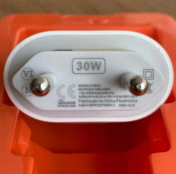 Carregador de Tomada Turbo com 1 Porta USB 30W 6.1A A'Gold CA31-8