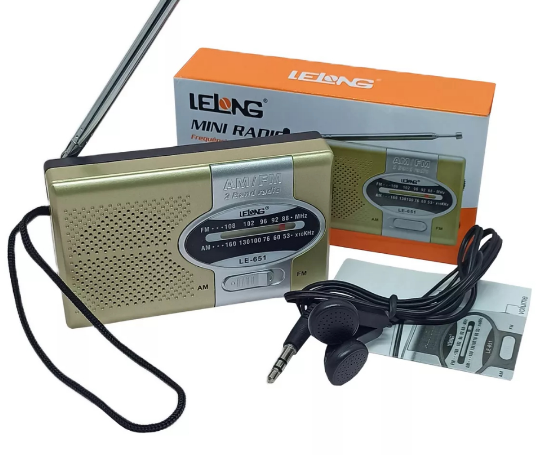 Mini Rádio Portátil AM/FM com Fone de Ouvido a Pilha Lelong LE-651