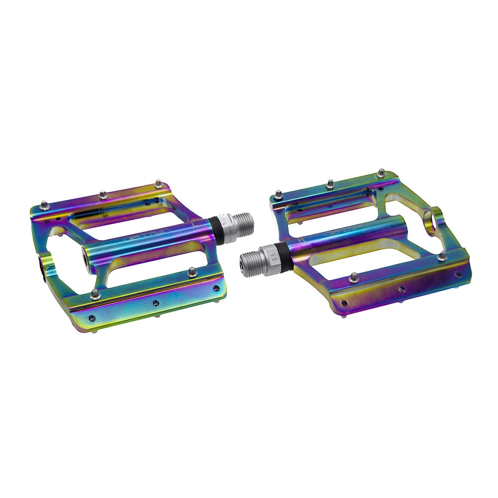 Pedal 9/16 colorido plataforma alumínio camaleão com eixo em cromoly com rolamentos selados e pinos removíveis