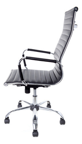 Cadeira Presidente Charles Eames Em Couro Preto Ergonomica