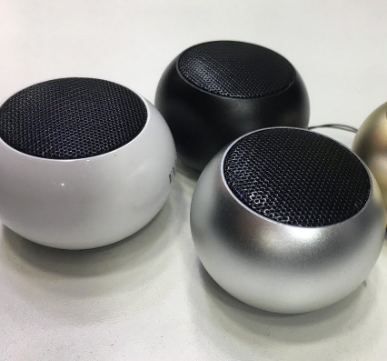 Mini Caixa de Som Bluetooth 5W com TWS e Atendimento de Chamadas GraSep D-M2